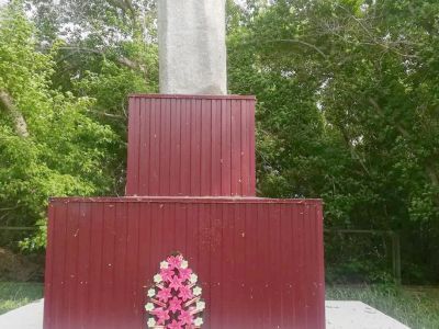 Памятник воинам-односельчанам, погибшим в годы Великой Отечественной войны (1941-1945 гг.)