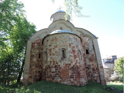Церковь Петра и Павла на Славне