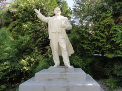 Памятник В.И. Ленину