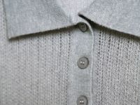 Джемпер структурной вязки с воротником-поло, Серый