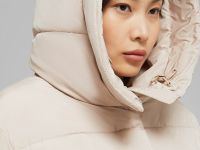 Стеганая куртка с капюшоном