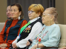 Якутянам вручили нагрудные знаки союза добровольцев Донбасса