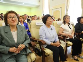 Государственные награды вручили медицинским работникам Якутии