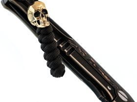 Бусина с темляком Череп