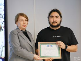 В Якутске в День гражданского активиста наградили общественников