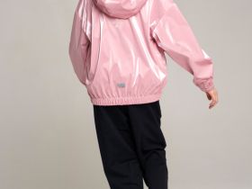 Ветровка для девочки