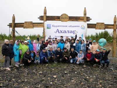 В Удачном состоялся бурятский Сурхарбан