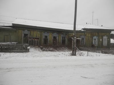 Здание, в котором проходил первый волостной съезд Советов рабочих, крестьянских и солдатских депутатов, провозгласивший Советскую власть в Санчурской волости