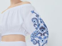 Укороченная блузка с открытыми плечами, Белый
