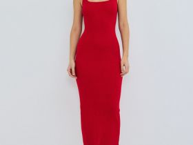 Вязаное платье в рубчик, Красный