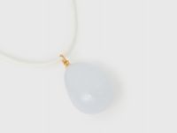 Кулон из смолы, Белый