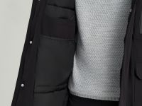 Утепленное полупальто с накладными карманами