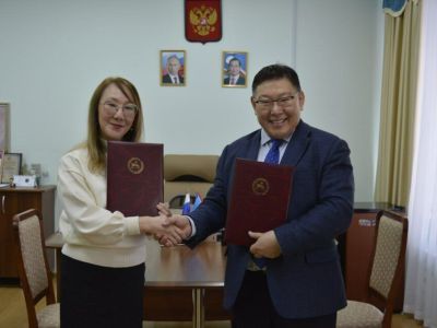 Дворец детского творчества и Малая академия наук Якутии подписали договор о сотрудничестве