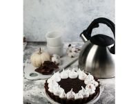 Чайник со свистком Polaris Verde-2,2L