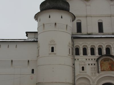 Восточная фланкирующая башня церкви Воскресения