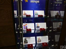 В Якутии открылась выставка «Алмазы героев России»