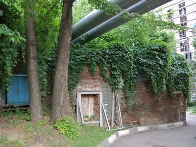 Подпорная стена террасы парка