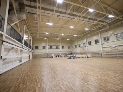 Глава Якутии поручил ускорить ввод спортзала для политехнического лицея в Мирном