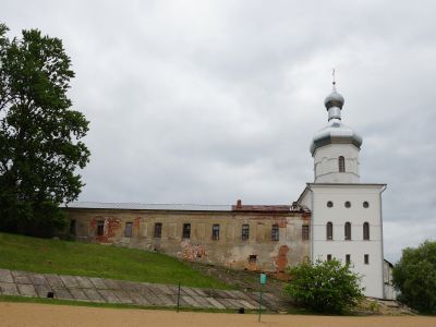 Летние настоятельские покои (митрополичьи покои)