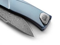 Складной нож LionSteel Thrill, сталь дамаск, рукоять титан, голубой