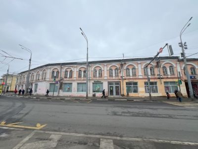 Лавки Старого гостиного двора П.И. Желуткова. Торговый дом Д.И. Гнуздева