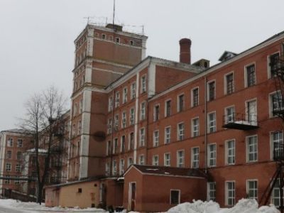 Главный корпус фабрики