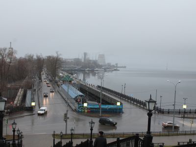 Заводская плотина