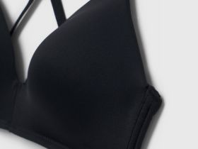 Бюстгальтер с формованными чашками, Черный
