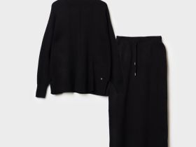 Комплект трикотажный для женщин: джемпер, юбка