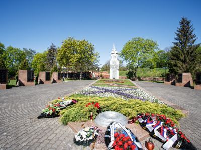 Братская могила советских воинов, погибших при штурме города Пиллау в апреле 1945 года