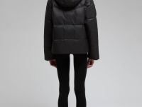 Пуховик со съемным капюшоном