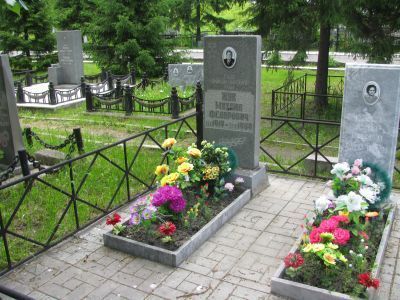 Могила Героя Социалистического Труда, заслуженного строителя РСФСР  Михаила Федоровича Жука