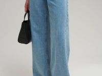 Джинсы flared fit