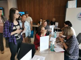 700 вакансий представили на ярмарке трудоустройства в Якутске