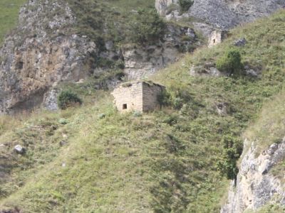 Склеп полуподземный