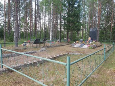 Братская могила советских воинов, погибших в годы Великой Отечественной войны 1941-1945 г.г.