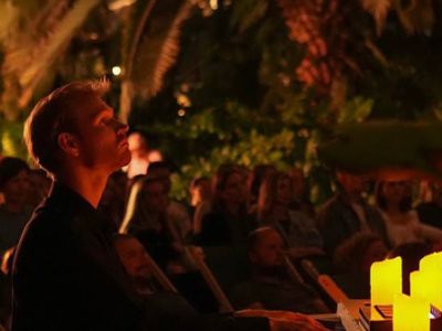 МАГИЯ СВЕЧЕЙ. «Саундтреки о любви» в Оранжерее