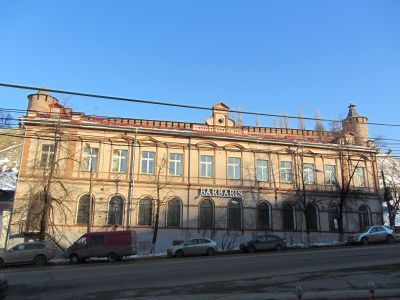 Городской торговый корпус, выстроенный на пожертвования Николая Александровича Бугрова