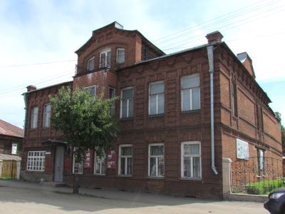 Дом жилой Нешпанова. Здание, в котором работал поэт А.Н.Нелюдим