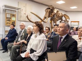 Погружение в историю через голос: в Якутске открылась выставка на основе писем фронтовика