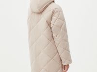 Стеганое утепленное пальто