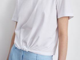 Футболка с узлом