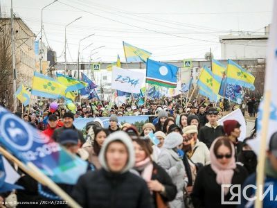 Масштабное шествие в честь 100-летия ЯАССР прошло в Якутске