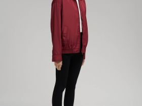 Куртка женская