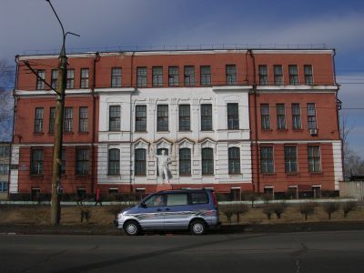 Здание (бывшее училище памяти Отечественной войны 1812г. ), ныне факультет педагогического института