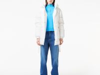 Женский короткий пуховик Lacoste с поясом и высоким воротом