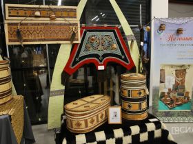 В Якутии отметили 80-летие Бориса Неустроева — Мандар Уус