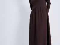 Трикотажное платье с длинным рукавом