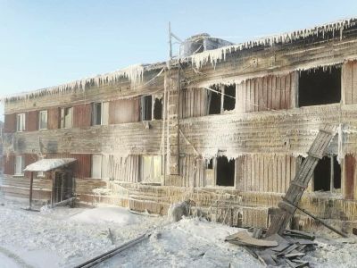 Двух пострадавших при пожаре в Чурапче доставили санрейсом в Якутск