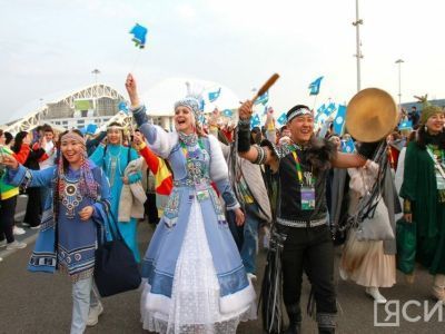 Фоторепортаж: якутяне приняли участие в шествии молодежи мира в Сочи